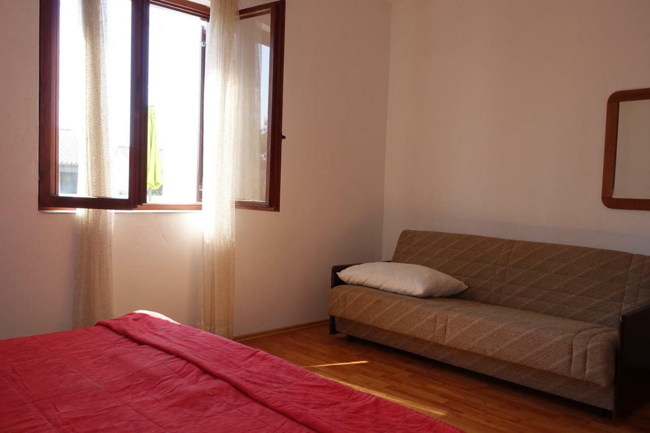Apartment Dede Nin Exterior photo